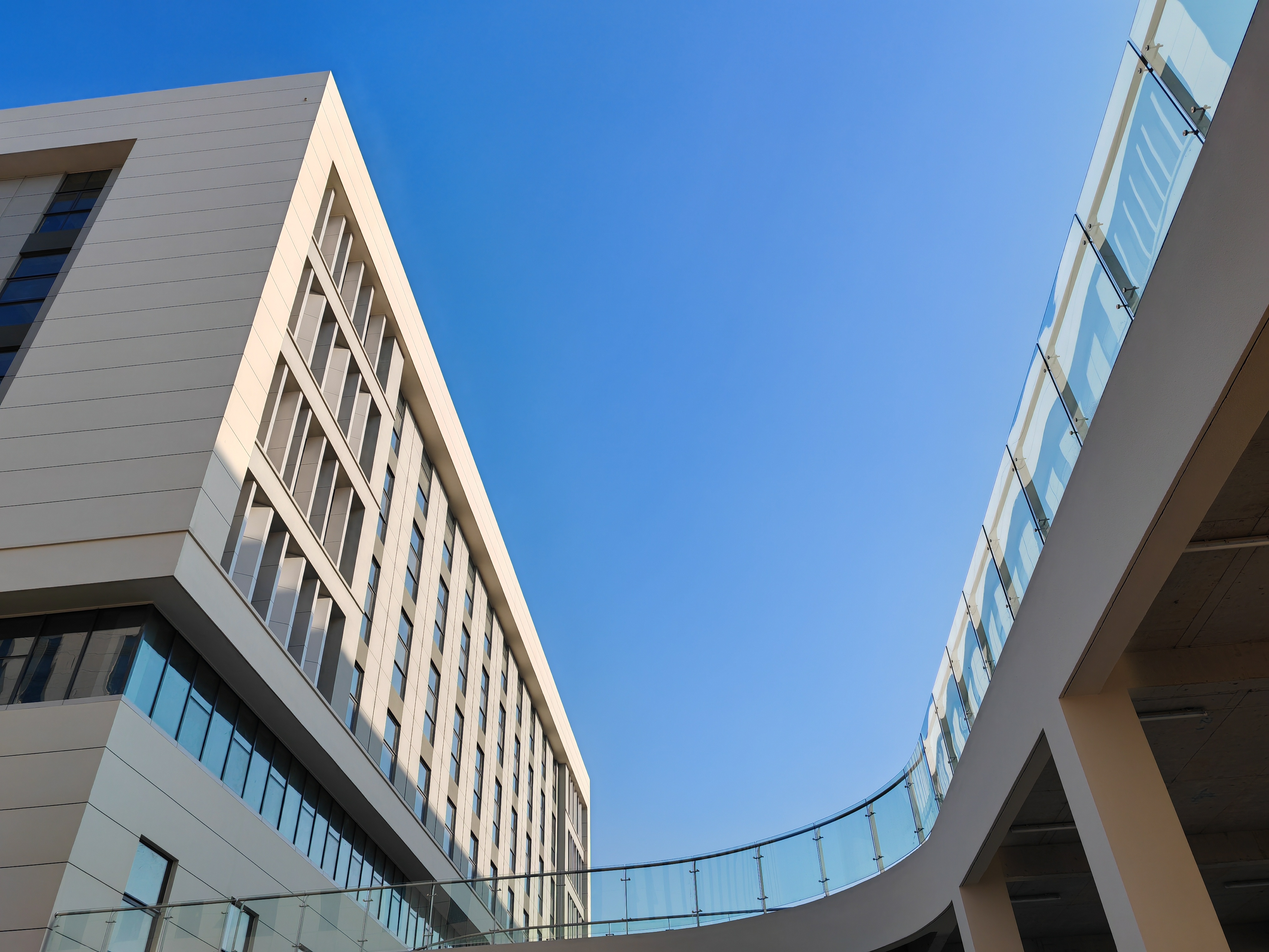 37000vip威尼斯总部大楼